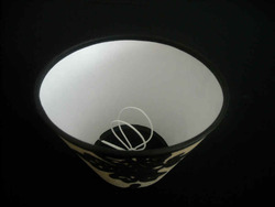 A025 - śred. 15 cm - na żarówkę małą kulkę