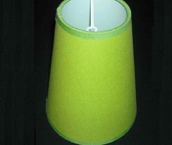 A402 - śred. 12 cm - na żarówkę małą kulkę i świecową