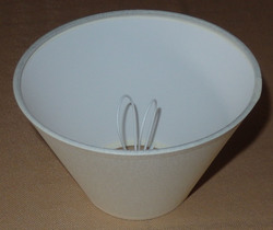A375 - 15,5 cm średnica - na żarówkę świecową i małą kulkę 