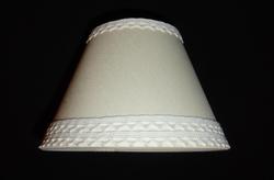 A551C - śred. 15,5 cm - na żarówkę małą kulkę i świecową