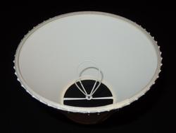 A551C - śred. 15,5 cm - na żarówkę małą kulkę i świecową