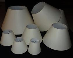 A552P - śred. 17,5 cm - E27