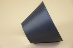A640 - śred. 15,5 cm - na żarówkę małą kulkę i świecową